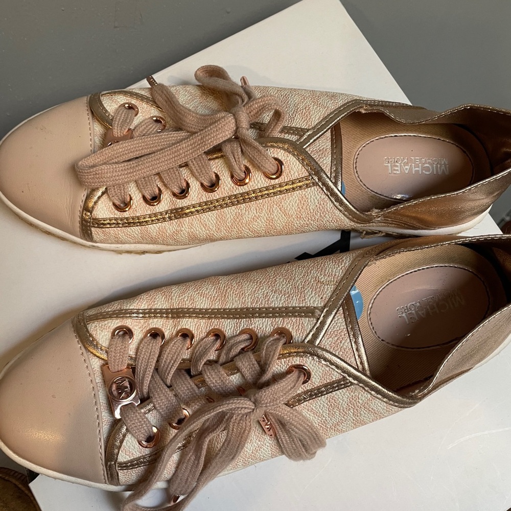 Micheal Kors shoes